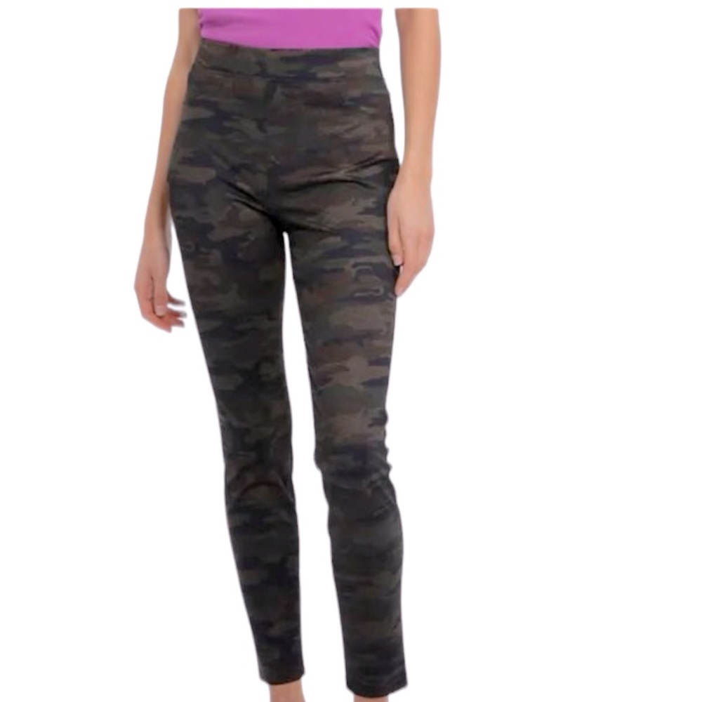 SANCTUARY Women's Runway Legging in Forest Camo Green (M)